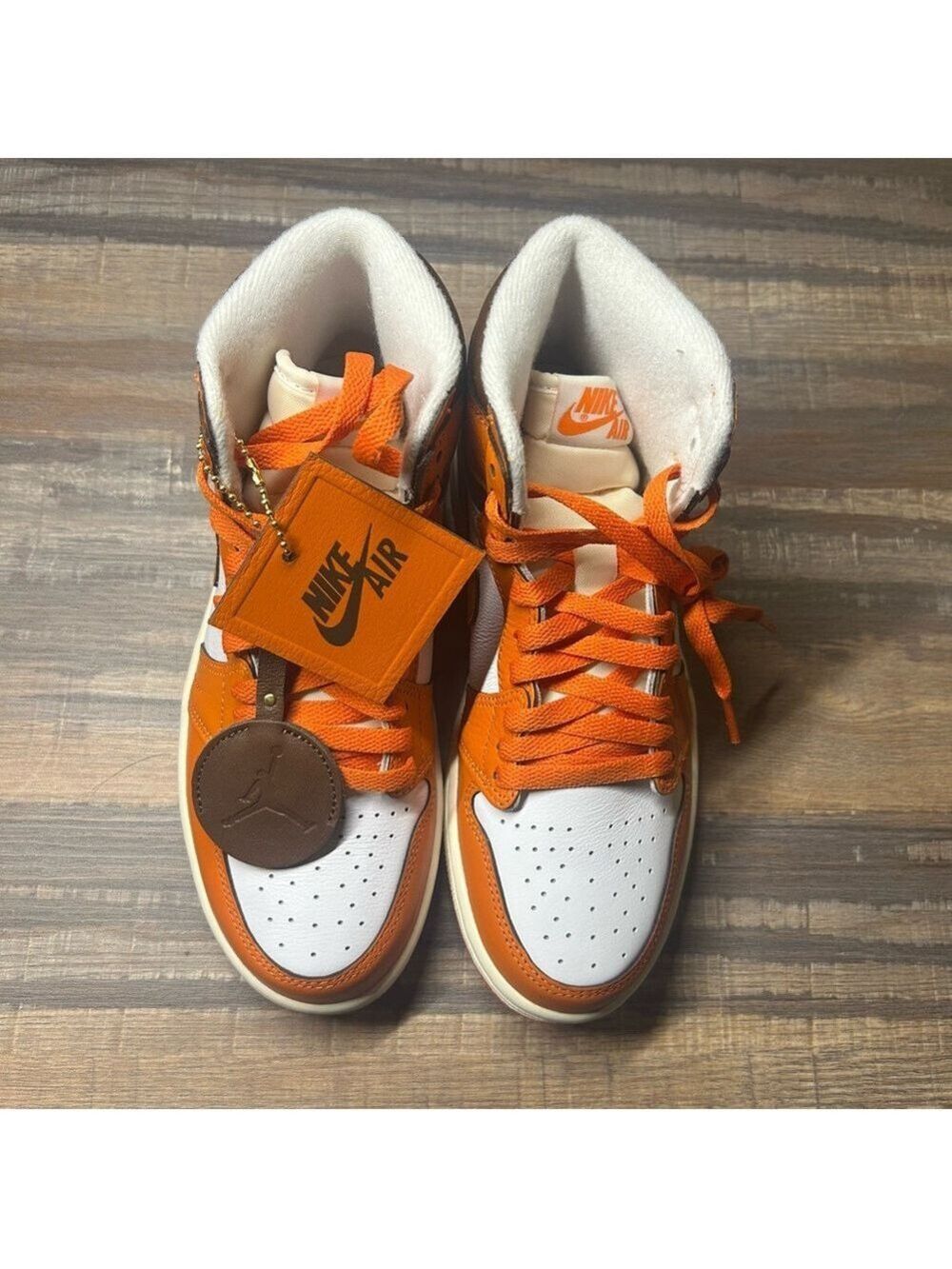 Nike Wmns Air Jordan 1 High OG Starfish Women’s 6.5 Orange NWT - Picture 4 of 9